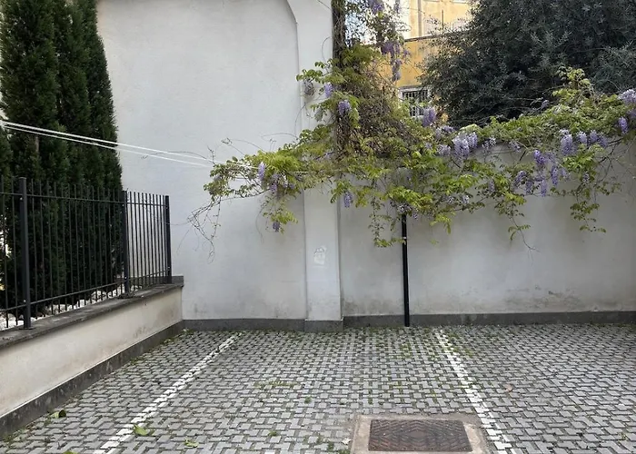 Con Parcheggio Privato In Proprieta E Giardino Esclusivo Appartement *